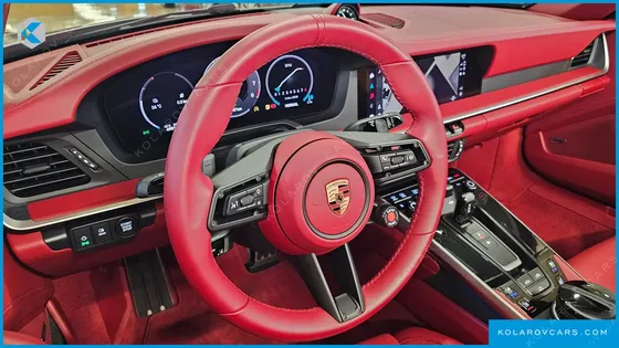 PORSCHE 911 CARRERA 4 GTS CABRIOLET