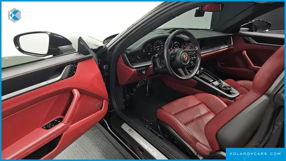PORSCHE 911 CARRERA 4S