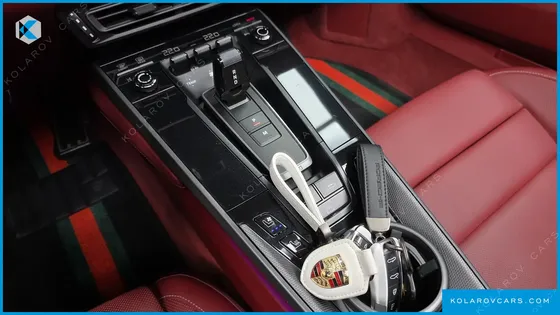 PORSCHE 911 CARRERA 4 CABRIOLET