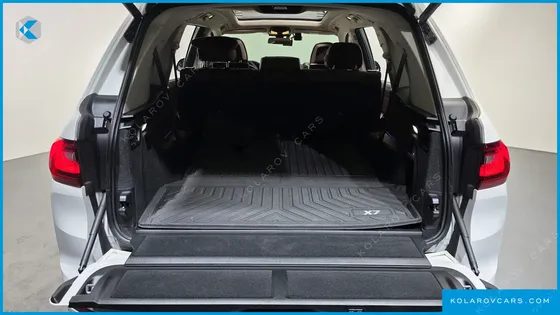 BMW X7 XDRIVE 40I DESIGN PURE EXCELLENCE 7-SEATER