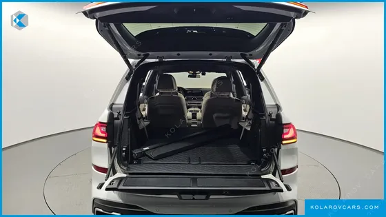 BMW X7 M50I 6STR