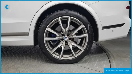 BMW X7 M50I 6STR