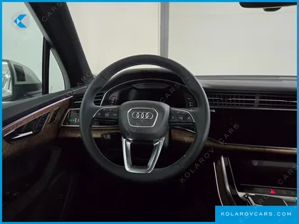 AUDI Q7 55 TFSI QUATTRO