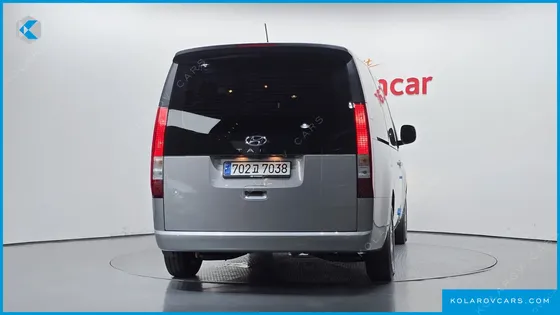HYUNDAI STARIA TOURER 11-SEATER