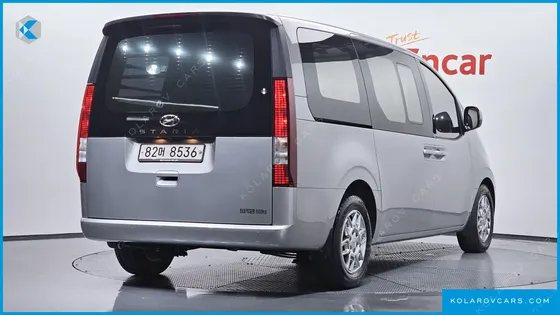 HYUNDAI STARIA CARGO 5-SEATER