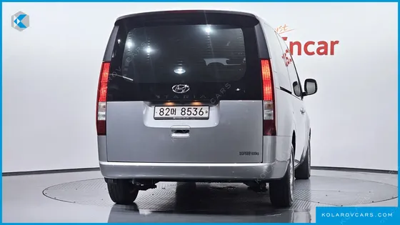 HYUNDAI STARIA CARGO 5-SEATER