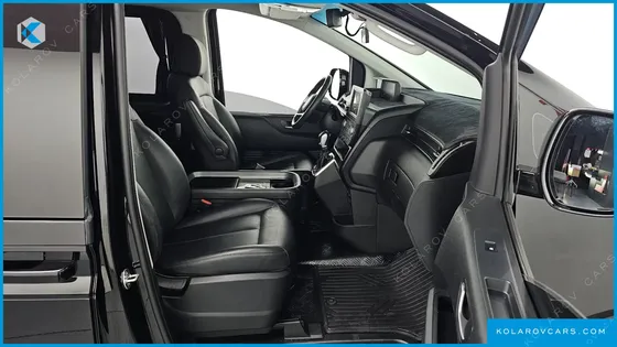 HYUNDAI STARIA L3.5 CARGO 5-SEATER