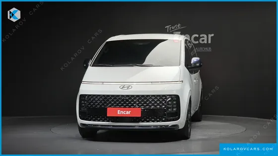 HYUNDAI STARIA HEV 1.6 LOUNGE 7-SEATER