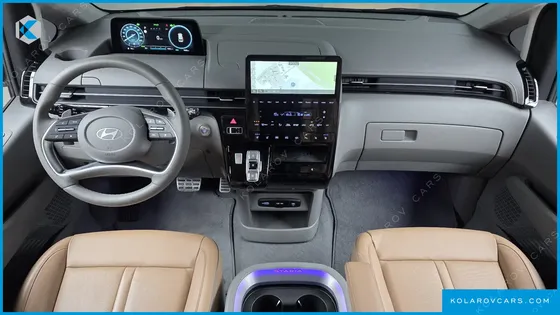 HYUNDAI STARIA HEV 1.6 LOUNGE 7-SEATER