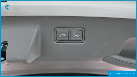 HYUNDAI STARIA HEV 1.6 LOUNGE 7-SEATER