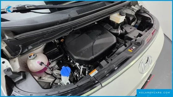 HYUNDAI STARIA 4WD TOURER 9-SEATER