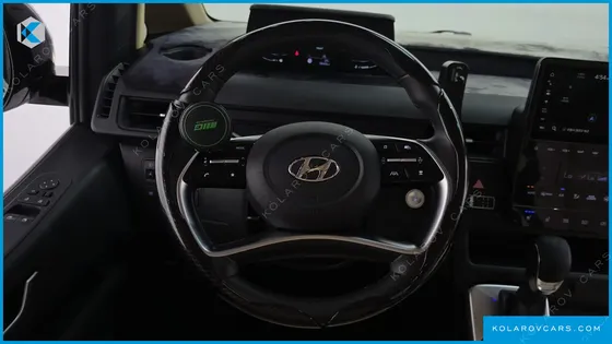 HYUNDAI STARIA 4WD TOURER 9-SEATER
