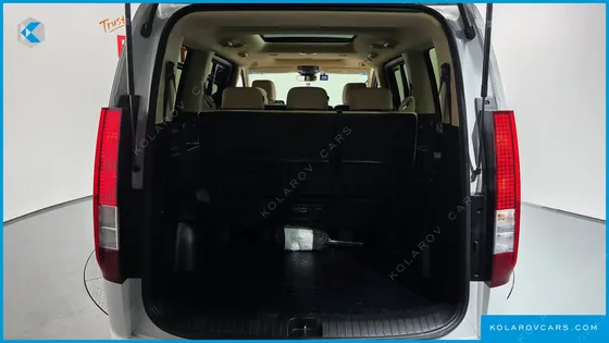 HYUNDAI STARIA 4WD TOURER 9-SEATER