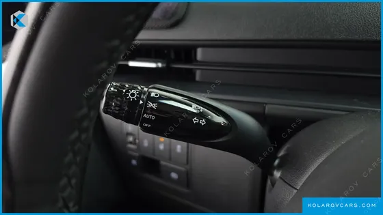 HYUNDAI STARIA 4WD TOURER 9-SEATER