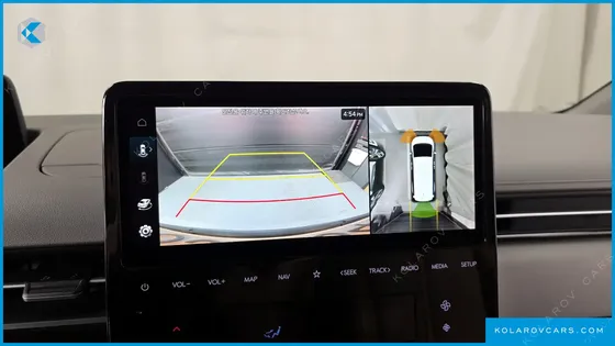 HYUNDAI STARIA 4WD LOUNGE 9-SEATER