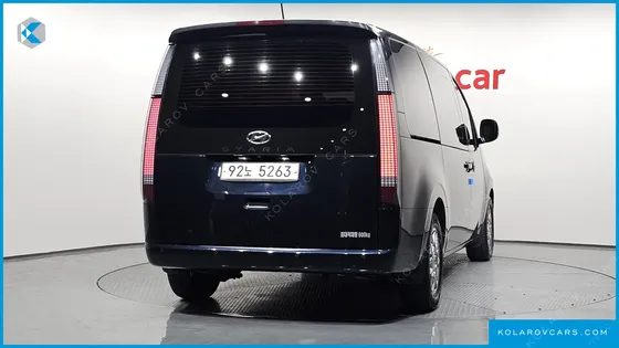 HYUNDAI STARIA CARGO 5-SEATER