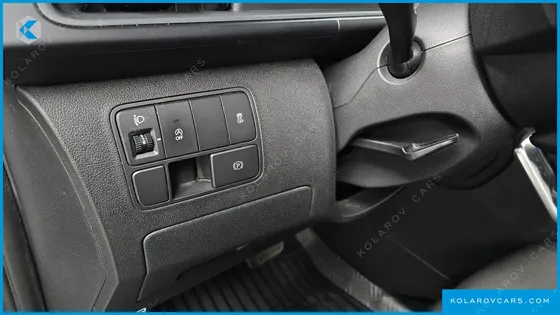 HYUNDAI STARIA CARGO 3-SEATER