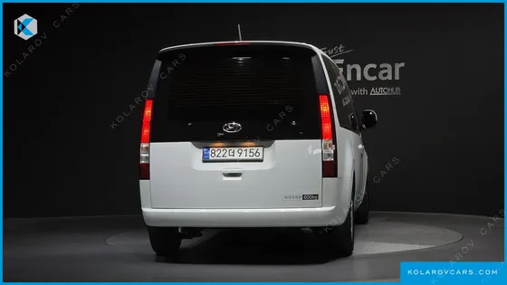 HYUNDAI STARIA L3.5 CARGO 5-SEATER