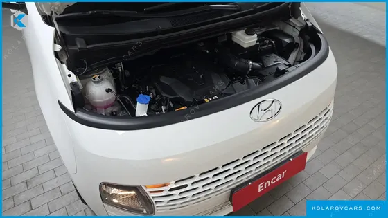 HYUNDAI STARIA L3.5 CARGO 5-SEATER