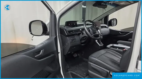 HYUNDAI STARIA L3.5 CARGO 5-SEATER