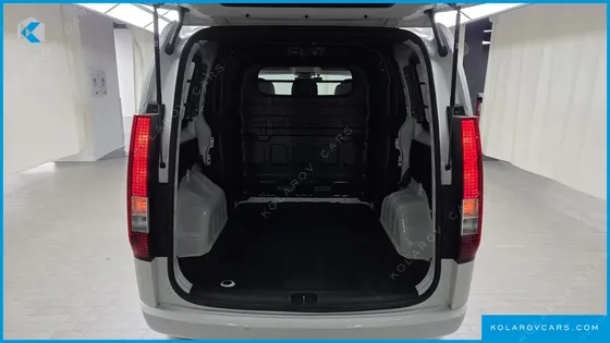 HYUNDAI STARIA L3.5 CARGO 5-SEATER