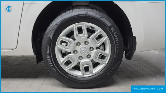 HYUNDAI STARIA L3.5 CARGO 5-SEATER