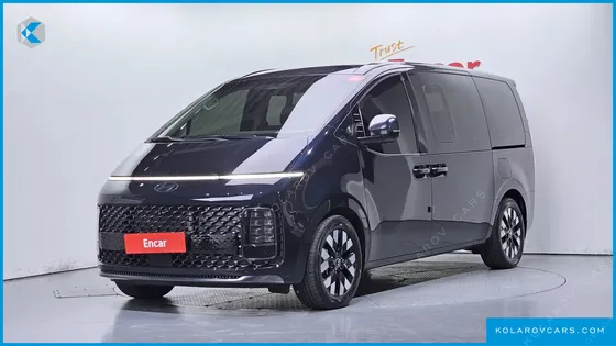 HYUNDAI STARIA 4WD LOUNGE 7-SEATER