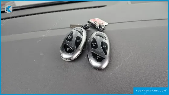 HYUNDAI STARIA 4WD LOUNGE 7-SEATER