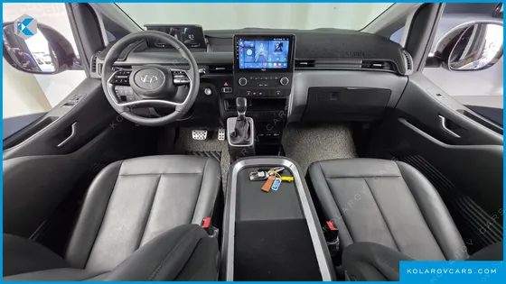 HYUNDAI STARIA CARGO 5-SEATER