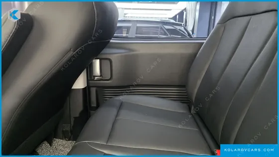 HYUNDAI STARIA CARGO 5-SEATER