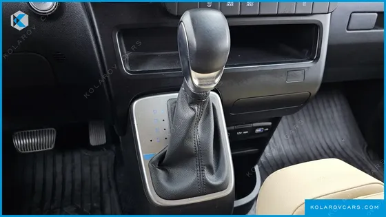 HYUNDAI STARIA CARGO 3-SEATER
