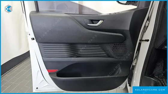 HYUNDAI STARIA CARGO 3-SEATER