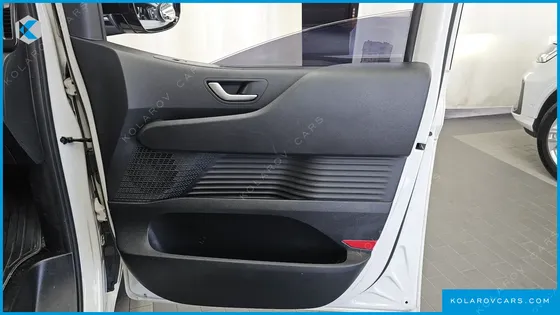 HYUNDAI STARIA CARGO 3-SEATER