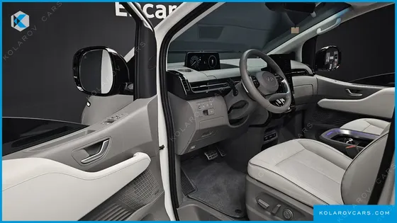 HYUNDAI STARIA HEV 1.6 LOUNGE 9-SEATER
