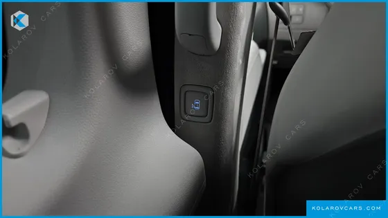 HYUNDAI STARIA HEV 1.6 LOUNGE 9-SEATER
