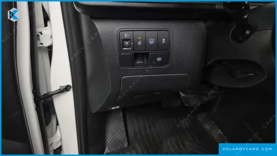 HYUNDAI STARIA HEV 1.6 TOURER 11-SEATER
