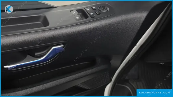 HYUNDAI STARIA HEV 1.6 TOURER 11-SEATER