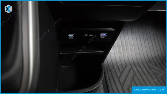 HYUNDAI STARIA HEV 1.6 TOURER 11-SEATER