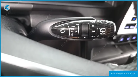 HYUNDAI STARIA HEV 1.6 TOURER 11-SEATER