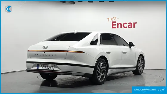 HYUNDAI GRANDEUR PREMIUM