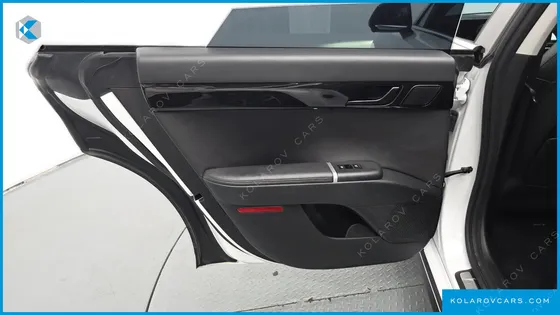 HYUNDAI GRANDEUR PREMIUM