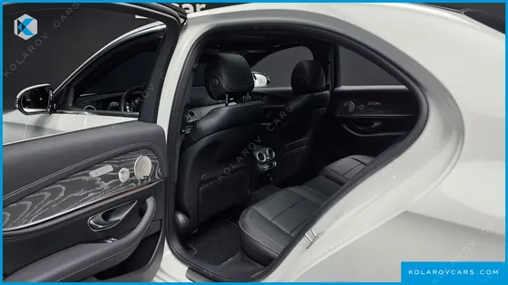 MERCEDES E-CLASS E350 4MATIC AMG LINE
