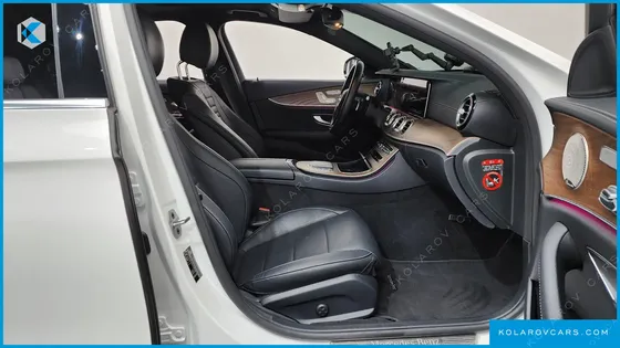MERCEDES E-CLASS E300E 4MATIC EXCLUSIVE