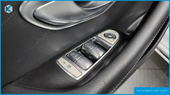 MERCEDES E-CLASS E300E 4MATIC EXCLUSIVE