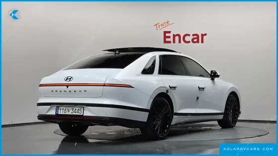 HYUNDAI GRANDEUR CALLIGRAPHY