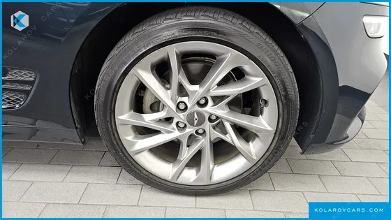 GENESIS G70 GASOLINE 2.0T 4WD