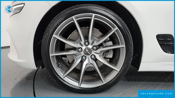 GENESIS G70 GASOLINE 3.3T 2WD