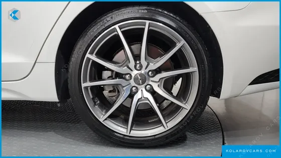 GENESIS G70 GASOLINE 3.3T 2WD