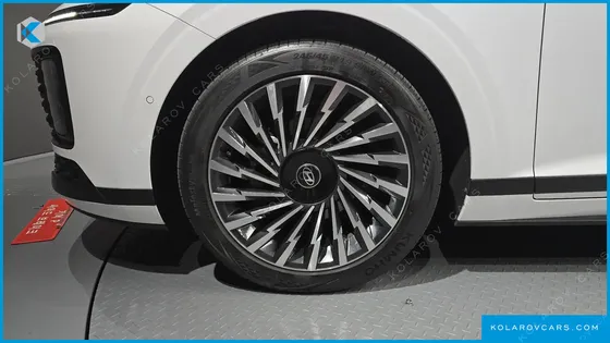 HYUNDAI GRANDEUR CALLIGRAPHY