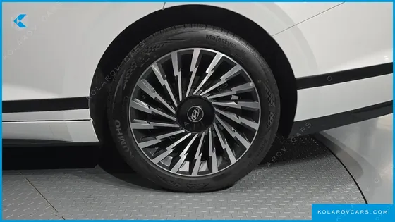 HYUNDAI GRANDEUR CALLIGRAPHY